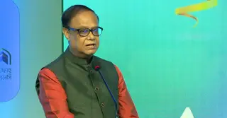 অনিয়ম-দুর্নীতিতে সংকটে ব্যাংক খাত, স্বাভাবিক হতে লাগতে পারে আরও ১০ বছর: গভর্নর